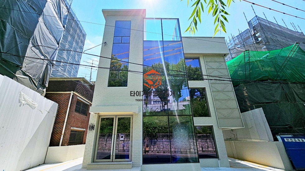 한강진역 통임대, 트랜디한 신축건물, 초역세권