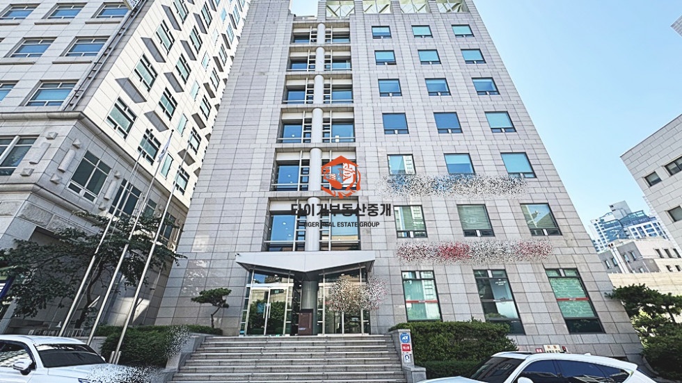 서초동 사무실 임대 뱅뱅사거리 대로변 가시성 및
