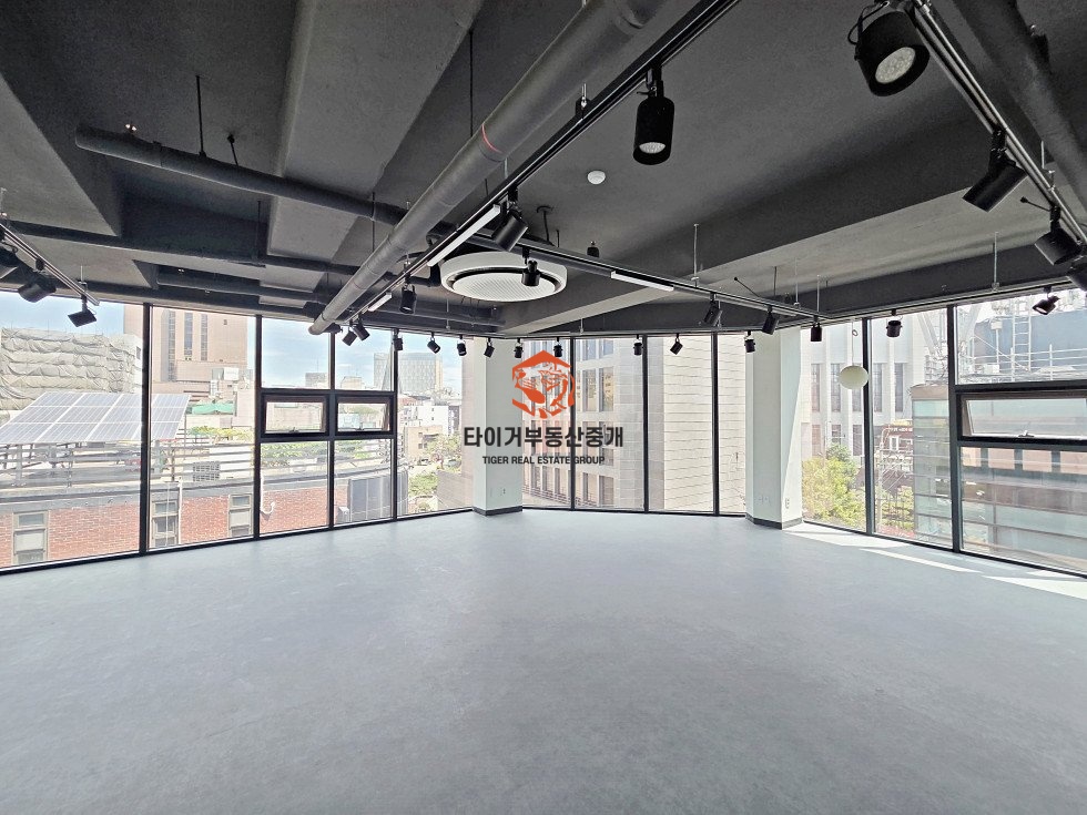 신사동 테라스 사무실, 압구정역 역세권, 신축급