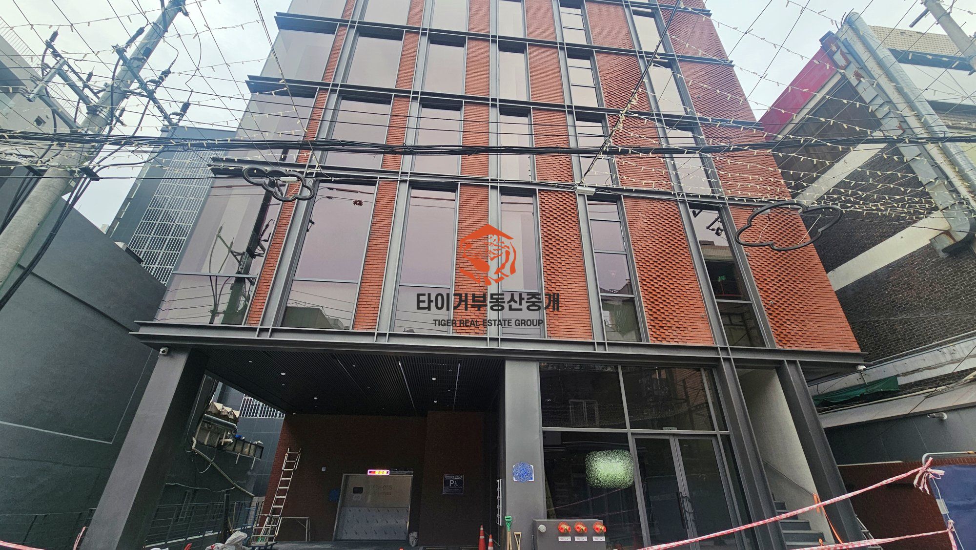 이태원역 신축 층고 5M이상, 스튜디오 적극 추천!!! 사무실 임대