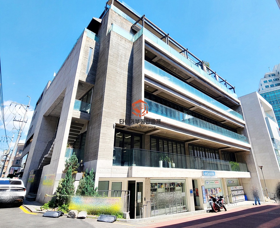홍대입구역 지하층 상가임대 / 서교동 지하