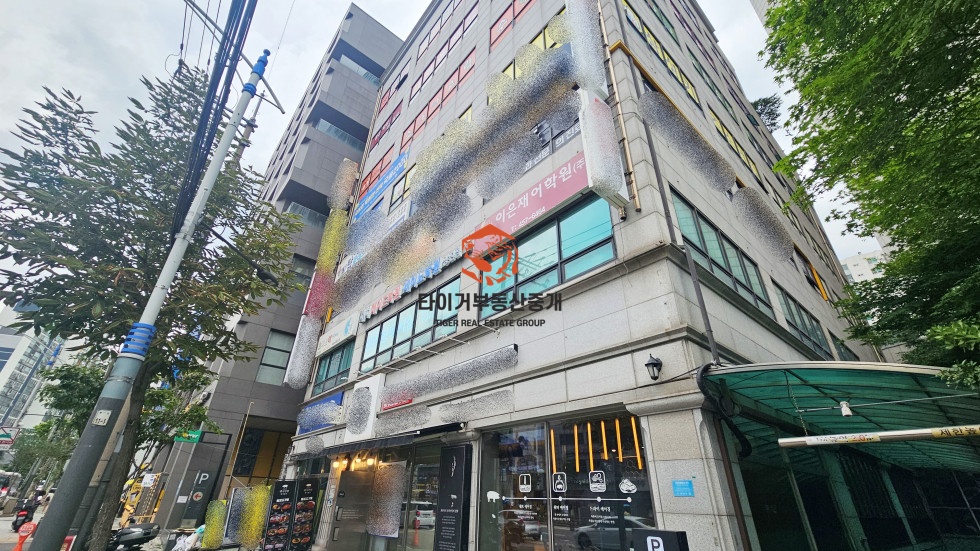 강변역 구의동 주거상권 병원 자리, 건물 내 학원 다수