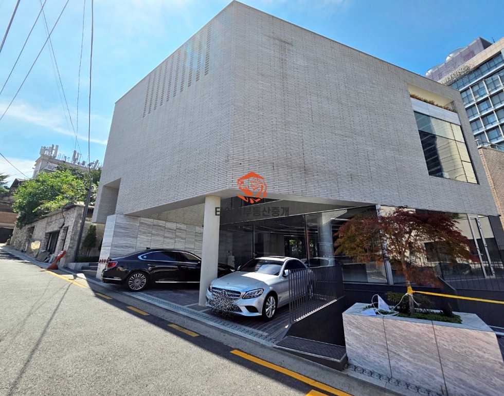 언주역 역삼동 신축 수려한 사옥통임대 / 선 역세권 신축